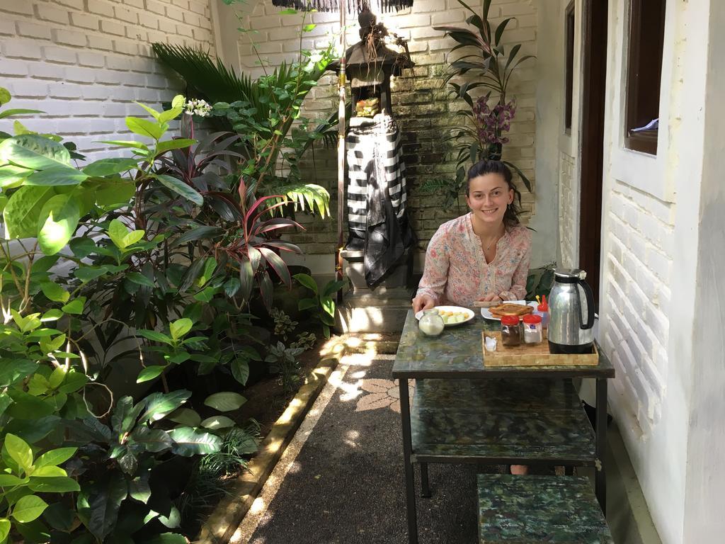 New Danas Canggu Guest House 캐로보칸 외부 사진